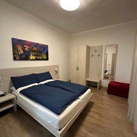 Residenza Pezzani Hotel Парма Екстериор снимка