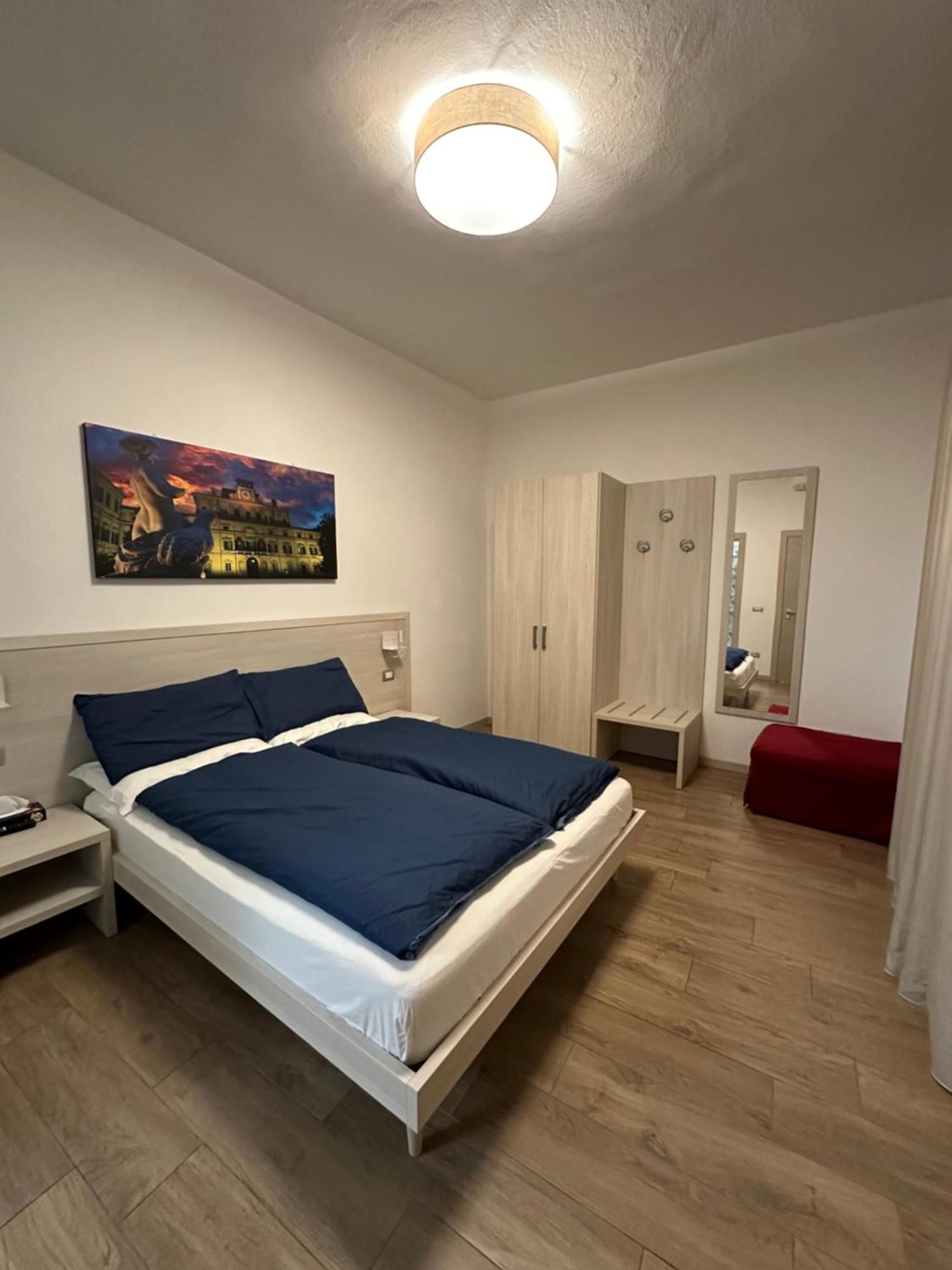 Residenza Pezzani Hotel Парма Екстериор снимка